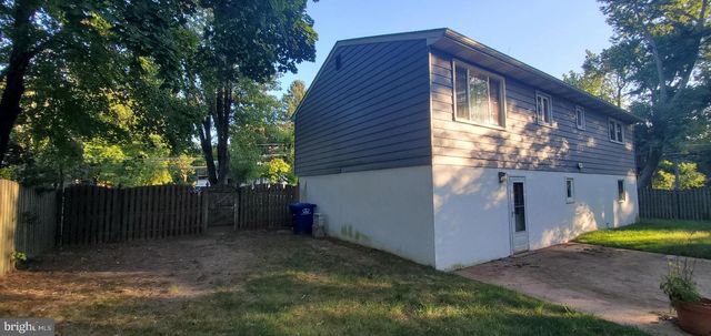 5 CRIDER AVE, Moorestown, NJ 08057