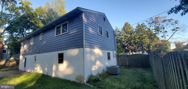 5 CRIDER AVE, Moorestown, NJ 08057