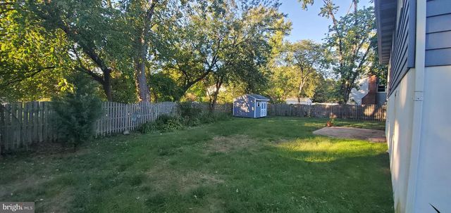 5 CRIDER AVE, Moorestown, NJ 08057