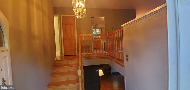 5 CRIDER AVE, Moorestown, NJ 08057