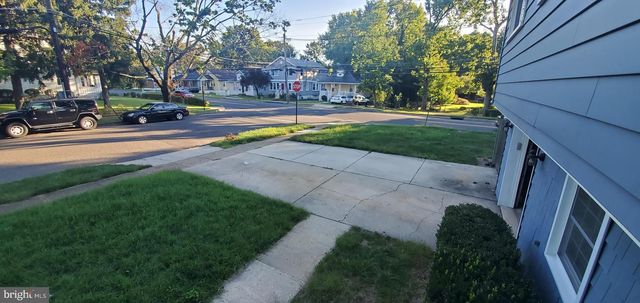 5 CRIDER AVE, Moorestown, NJ 08057