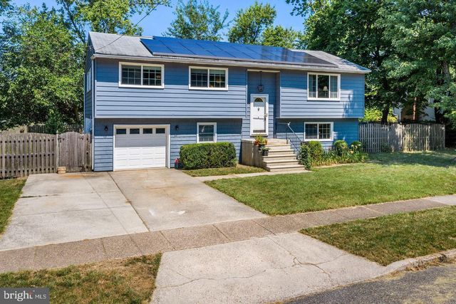 5 CRIDER AVE, Moorestown, NJ 08057