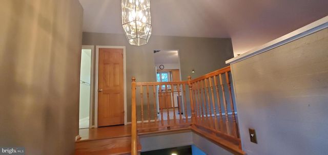 5 CRIDER AVE, Moorestown, NJ 08057