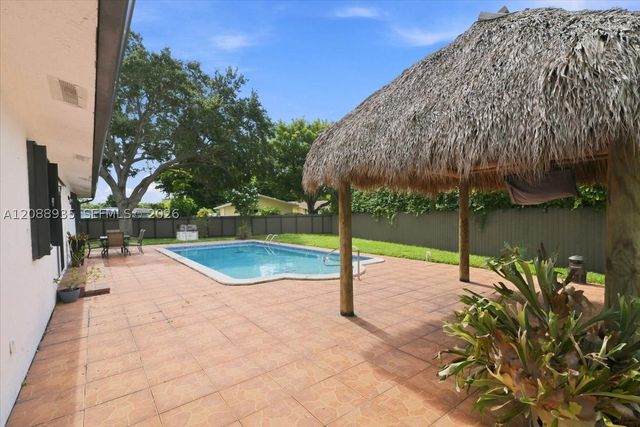 10120 SW 128th St, Miami, FL 33176