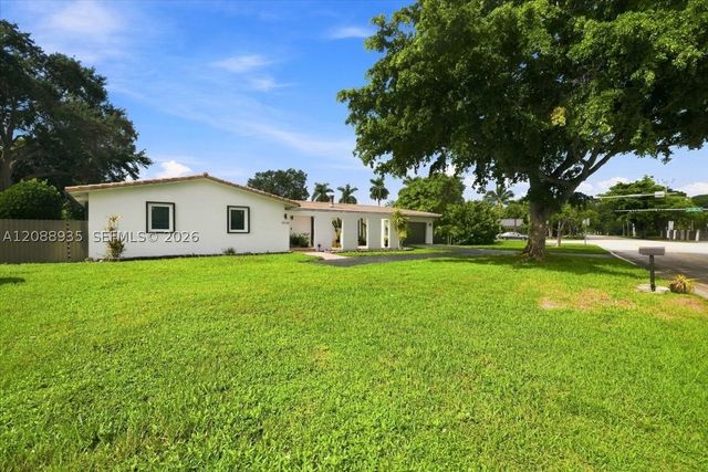 10120 SW 128th St, Miami, FL 33176