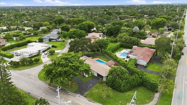 10120 SW 128th St, Miami, FL 33176
