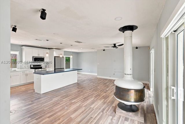 10120 SW 128th St, Miami, FL 33176