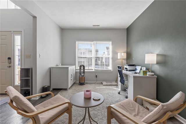 302 Outlaw ST, Chesapeake, VA 23320