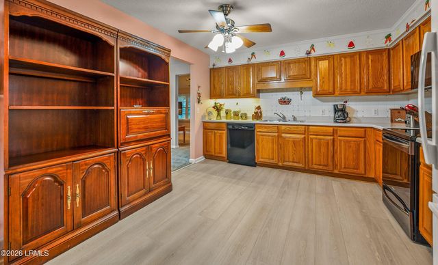 156 Middle Road, Beaufort, SC 29907