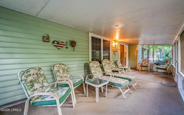156 Middle Road, Beaufort, SC 29907