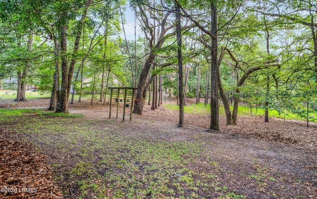 156 Middle Road, Beaufort, SC 29907