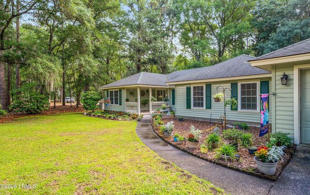 156 Middle Road, Beaufort, SC 29907