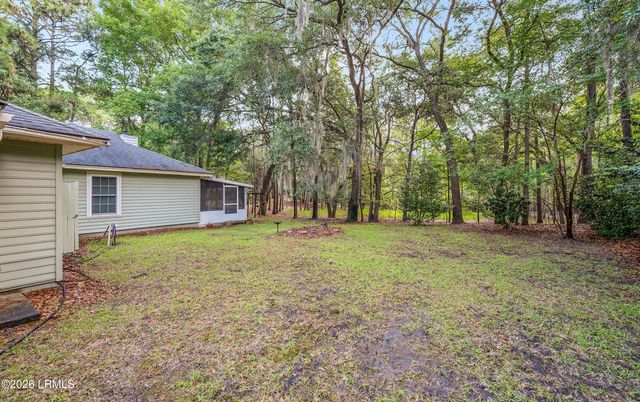 156 Middle Road, Beaufort, SC 29907