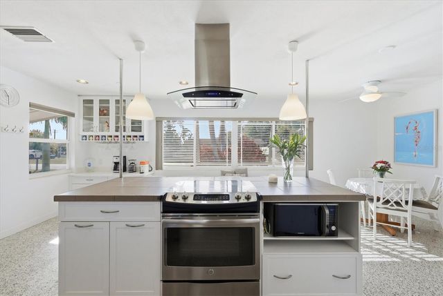 1550 BARBARA PLACE, Englewood, FL 34223