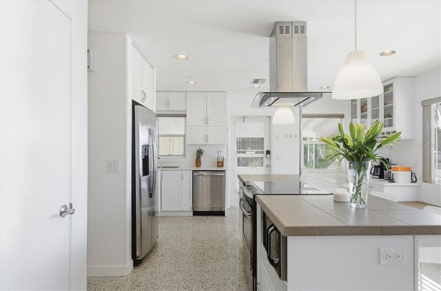 1550 BARBARA PLACE, Englewood, FL 34223