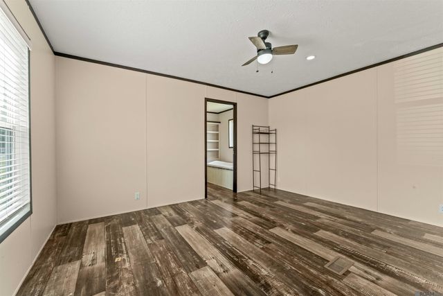 12507 Hebert Rd, Gonzales, LA 70737