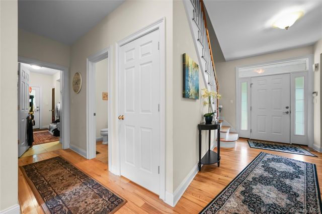 193 Pidgeon Hill Road, Huntington Station, NY 11746