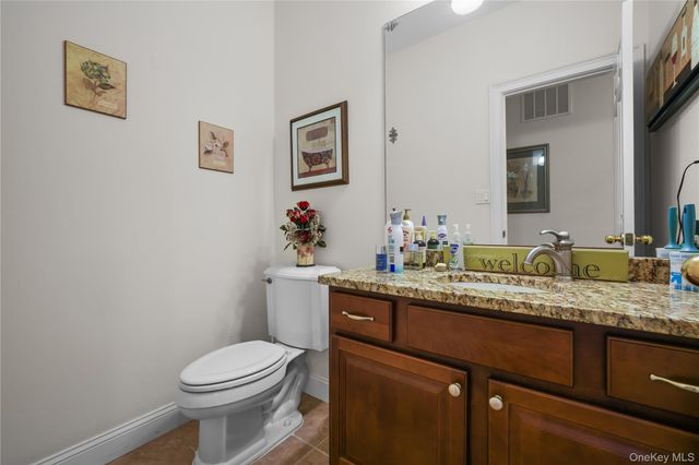 193 Pidgeon Hill Road, Huntington Station, NY 11746