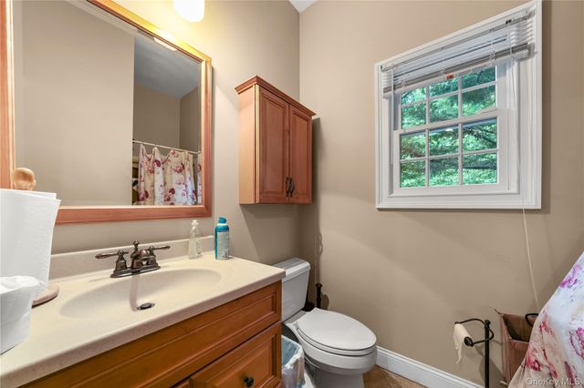 193 Pidgeon Hill Road, Huntington Station, NY 11746