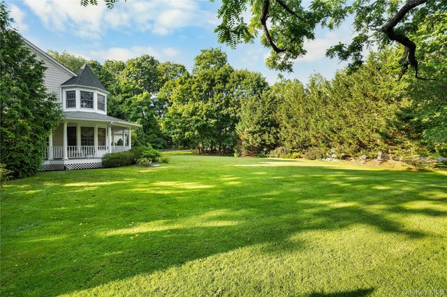 193 Pidgeon Hill Road, Huntington Station, NY 11746