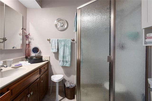 7270 MASTIN Street, Merriam, KS 66203