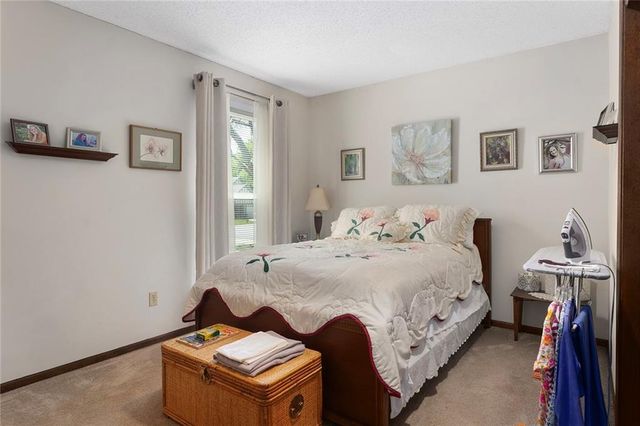 7270 MASTIN Street, Merriam, KS 66203