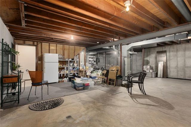 7270 MASTIN Street, Merriam, KS 66203