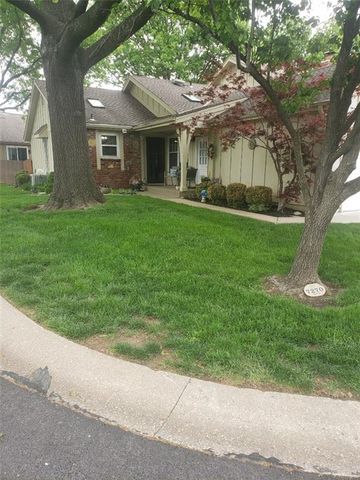 7270 MASTIN Street, Merriam, KS 66203