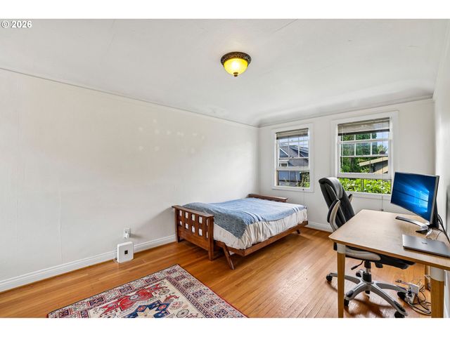 2250 Ne FLANDERS St 1, Portland, OR 97232