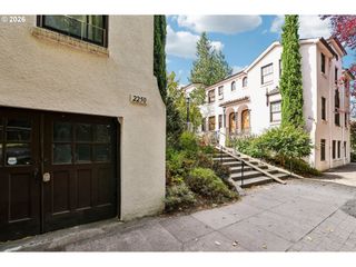 2250 Ne FLANDERS St 1, Portland, OR 97232