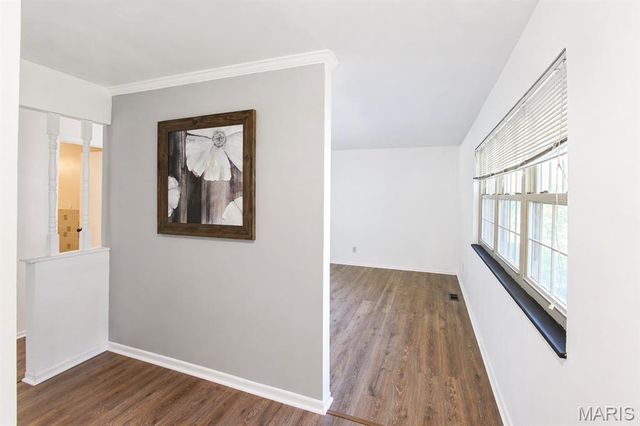 14125 Old Jamestown Road, St Louis, MO 63033