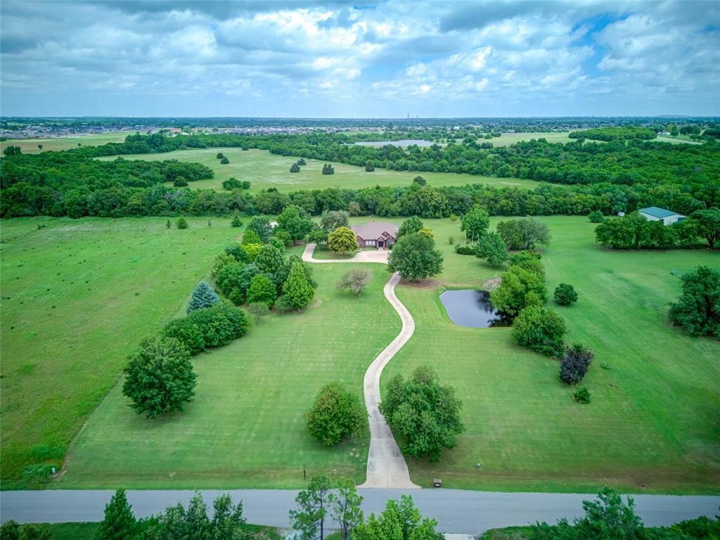 1101 Mclaughlin Drive, Oklahoma City, OK 73170