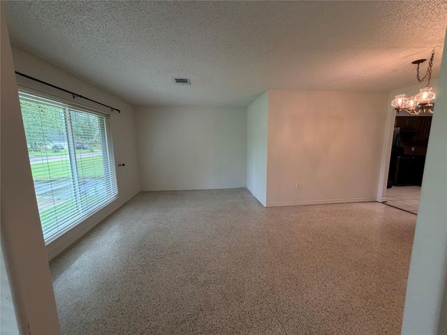 3011 Longwood Lane, Dickinson, TX 77539