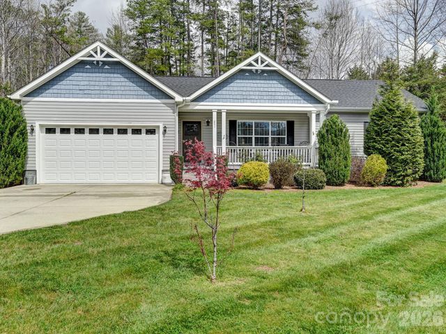 241 West Sunset Ridge Drive, Etowah, NC 28729