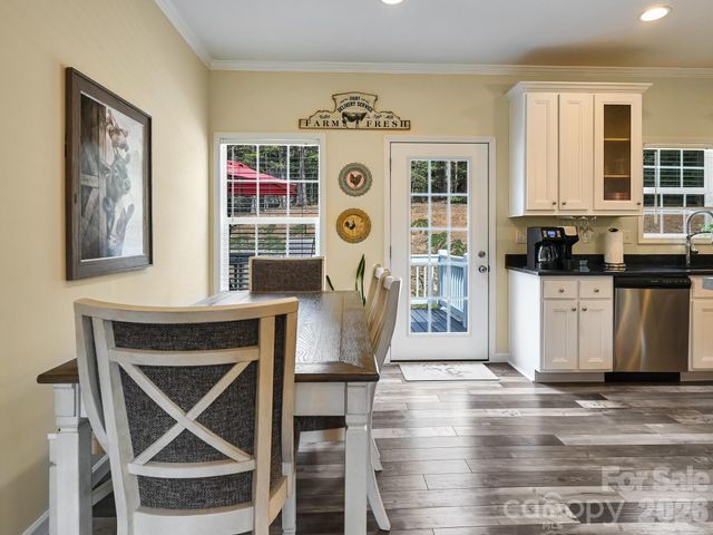 241 West Sunset Ridge Drive, Etowah, NC 28729