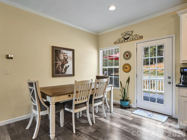 241 West Sunset Ridge Drive, Etowah, NC 28729