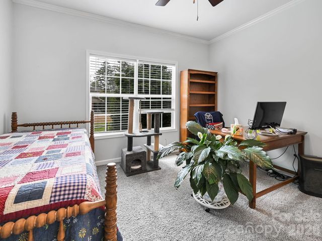 241 West Sunset Ridge Drive, Etowah, NC 28729