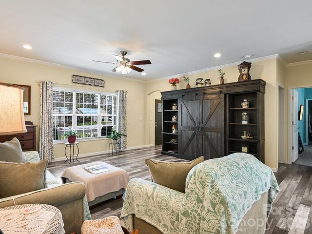 241 West Sunset Ridge Drive, Etowah, NC 28729