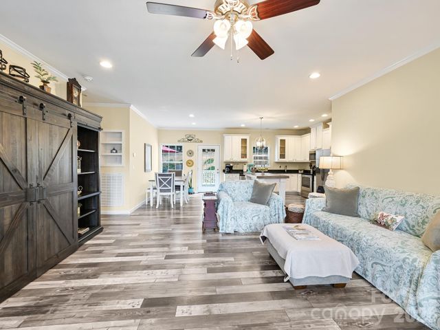 241 West Sunset Ridge Drive, Etowah, NC 28729