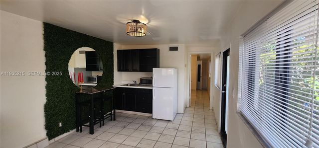 6455 SW 33rd St Side, Miami, FL 33155