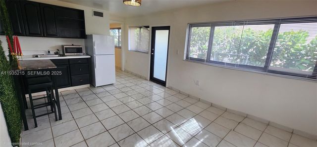 6455 SW 33rd St Side, Miami, FL 33155