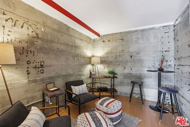 6017 Delphi Street, Los Angeles, CA 90042