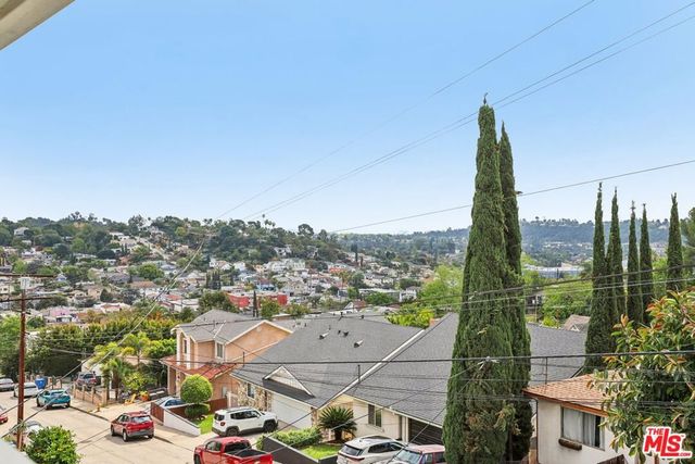 6017 Delphi Street, Los Angeles, CA 90042