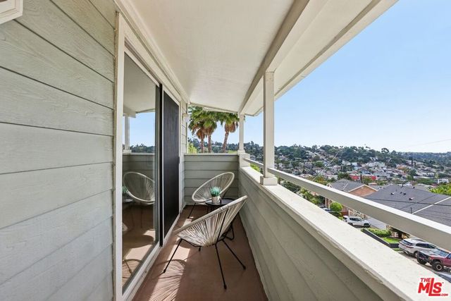 6017 Delphi Street, Los Angeles, CA 90042