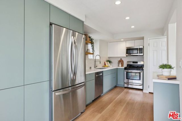 6017 Delphi Street, Los Angeles, CA 90042