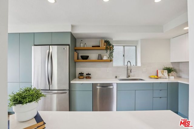 6017 Delphi Street, Los Angeles, CA 90042