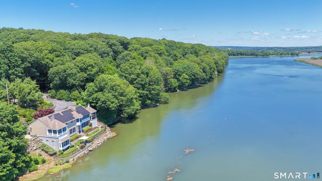 500 River Road, Stratford, CT 06614