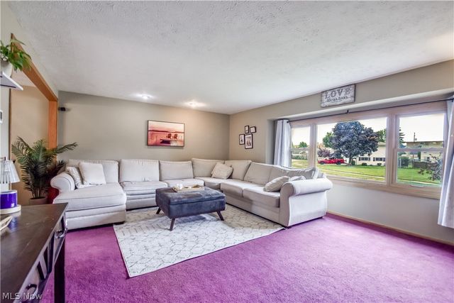 36388 Sunset Drive, Eastlake, OH 44095