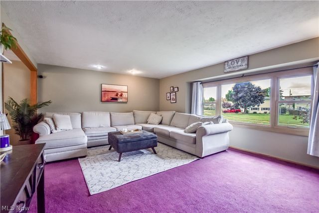 36388 Sunset Drive, Eastlake, OH 44095