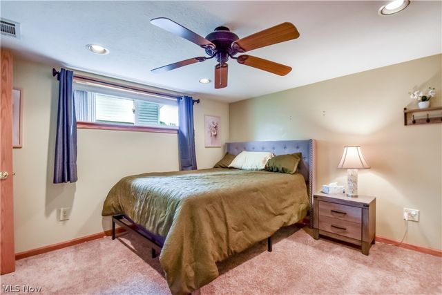 36388 Sunset Drive, Eastlake, OH 44095